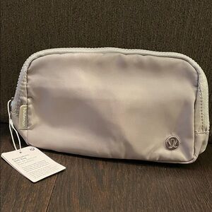 $38 msrp NWT lululemon athletica grey everywhere belt bag